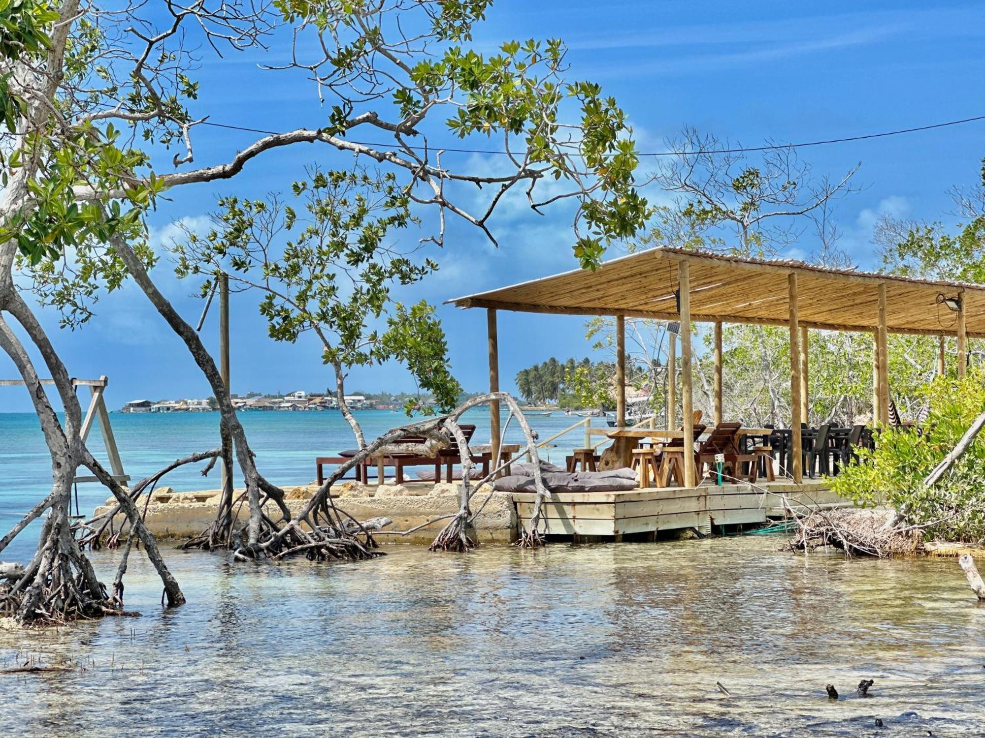 Medusa Hostel Isla Tintipan Tintipan Island Eksteriør bilde